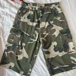 Vintage cargo camo shorts
